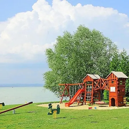 Apartman In 39931 Balatonőszöd